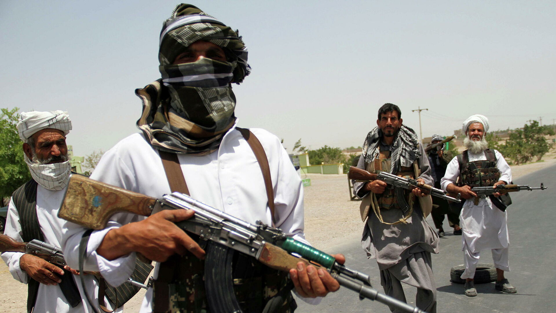 Политические лидеры Афганистана сформируют командный центр ополчения для борьбы с талибами