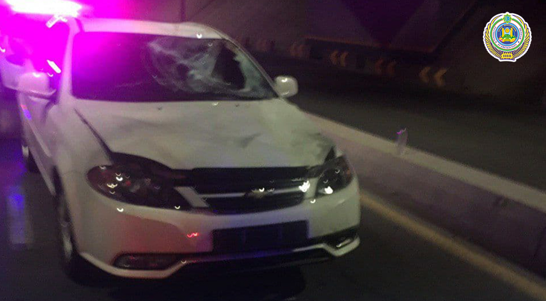 Неоднозначная ситуация: в Ташкенте водитель Lacetti сбил пьяного пешехода
