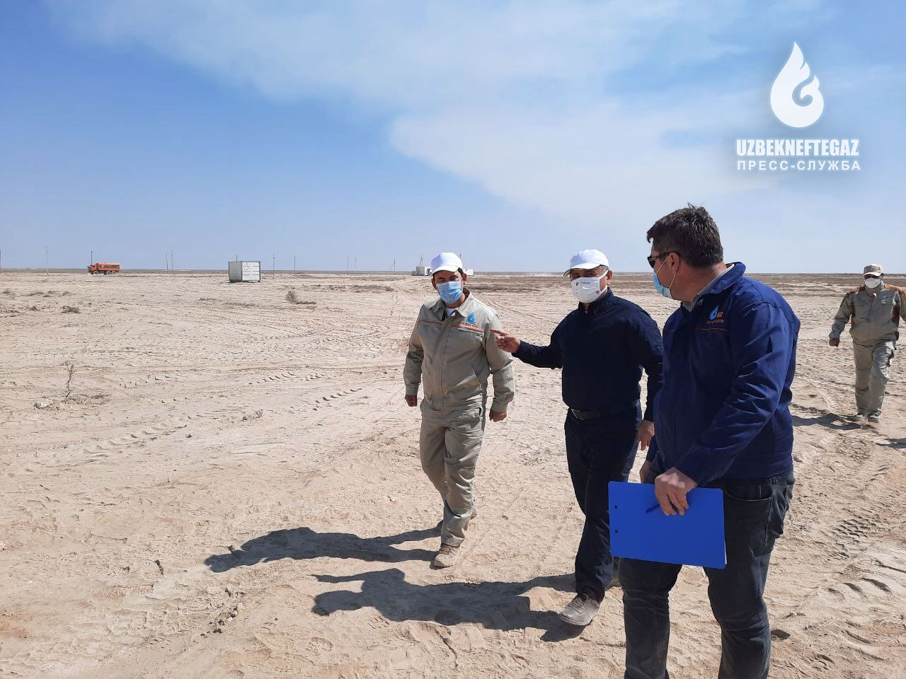 «Узбекнефтегаз»: Председатель Правления изучил текущее состояние добычи природного газа, буровых работ и проектов газопровода в Устюрте