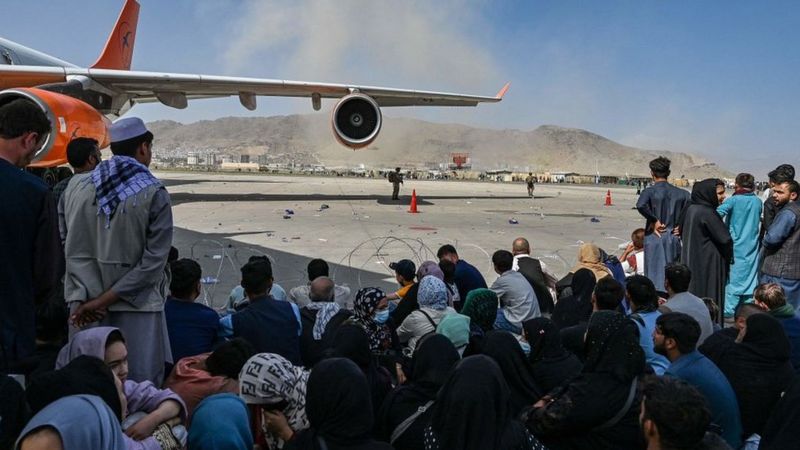 В аэропорту Кабула приостановлены все рейсы спустя два дня после возобновления 