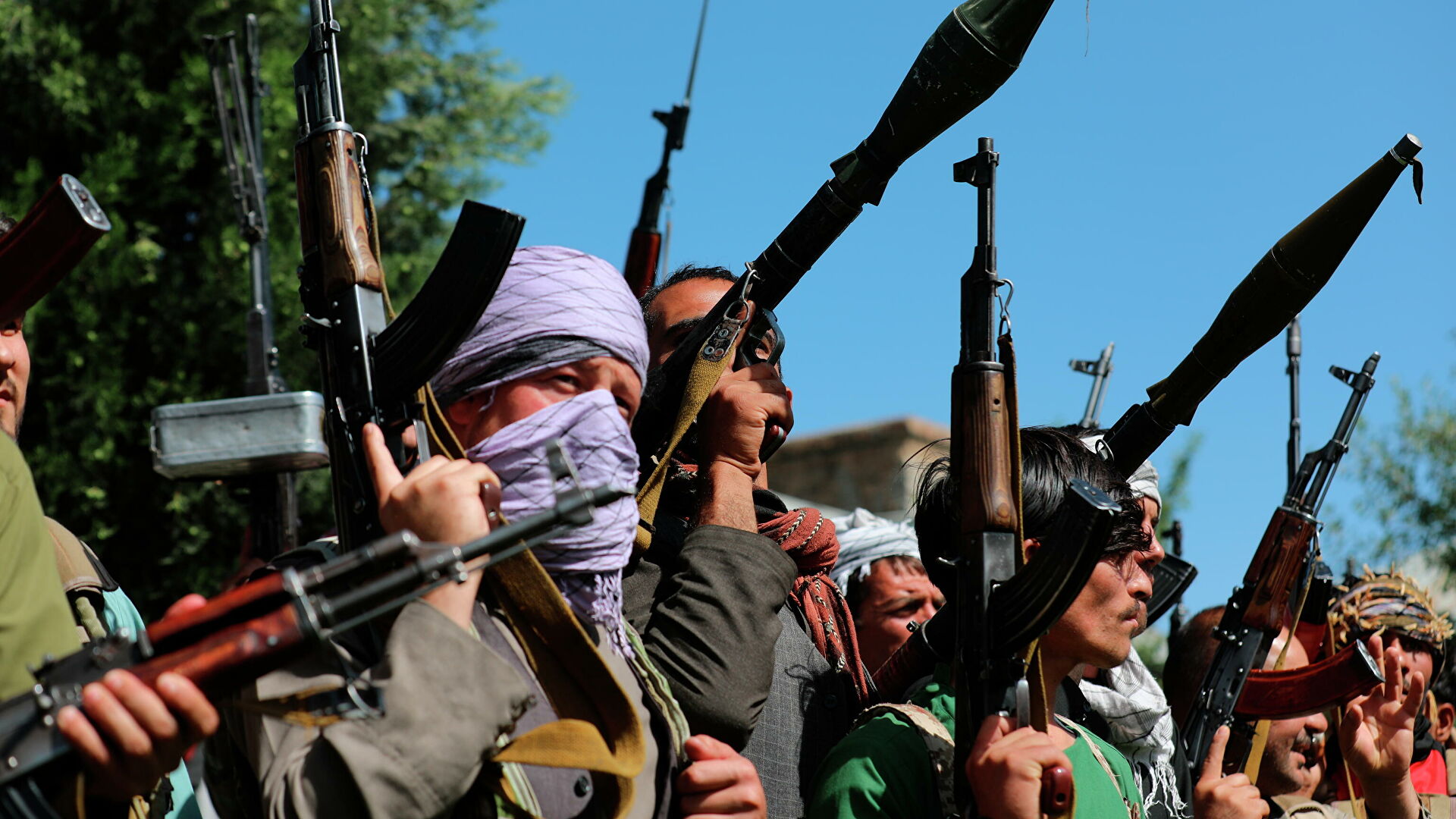 Талибы получили доступ к миллионам единиц стрелкового оружия и почти миллиарду боеприпасов к ним