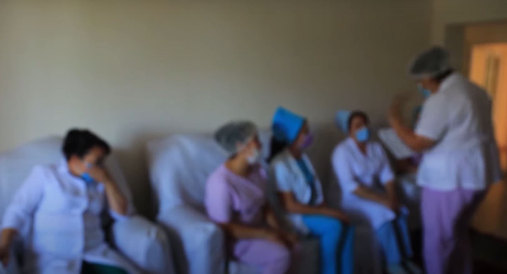 В Джизакской области старшая медсестра оформила кредит на сотрудников больницы более чем на 695 млн сумов
