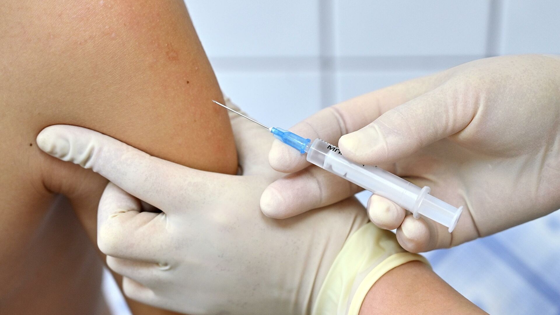 В Узбекистане введено почти 16 миллионов доз вакцин от коронавируса — статистика