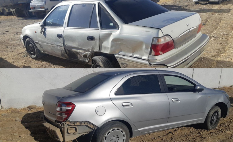 В Джизакской области водитель «Кобальта» влетел в два припаркованных авто, дабы не сбить пешехода - видео