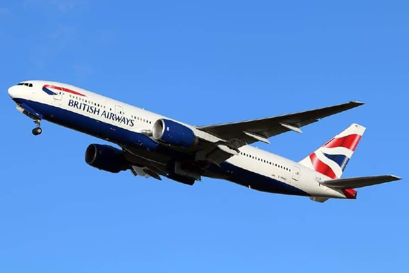 Самолет компании British Airways совершил экстренную посадку в Ташкенте из-за смерти женщины