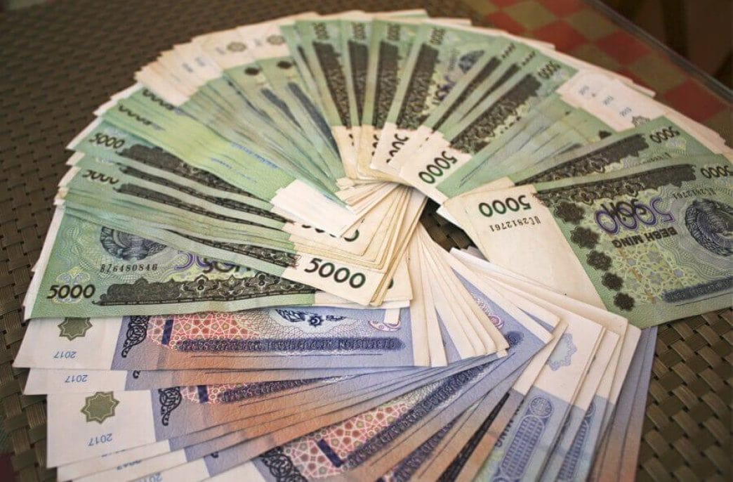 Чиновники из Узбекистана украли почти 600 млрд сумов за первое полугодие
