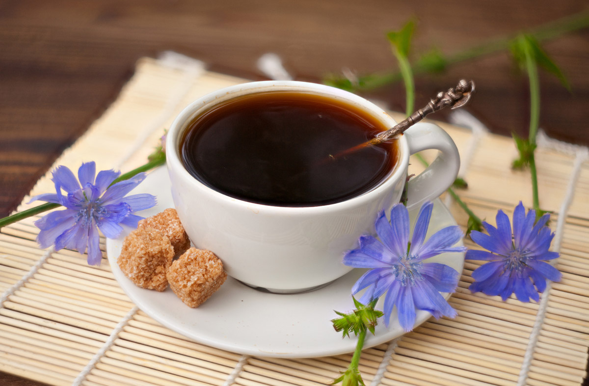 Диетолог рассказала, как избавиться от кофеиновой зависимости, заменив кофе на другой напиток