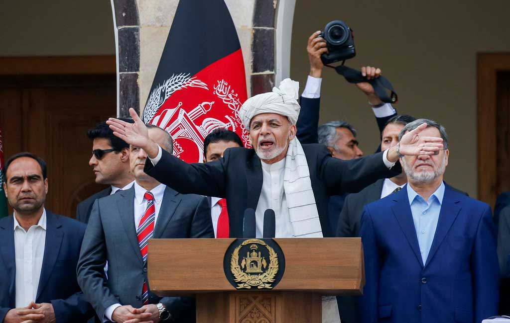 СМИ: сбежавший президент Афганистана покинул страну через Узбекистан