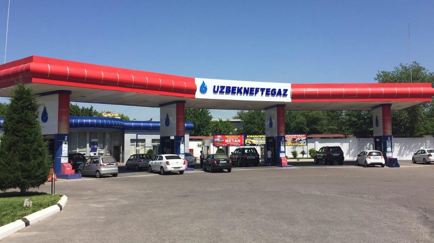 Узнайте, сколько бензина импортировали в Узбекистан в августе