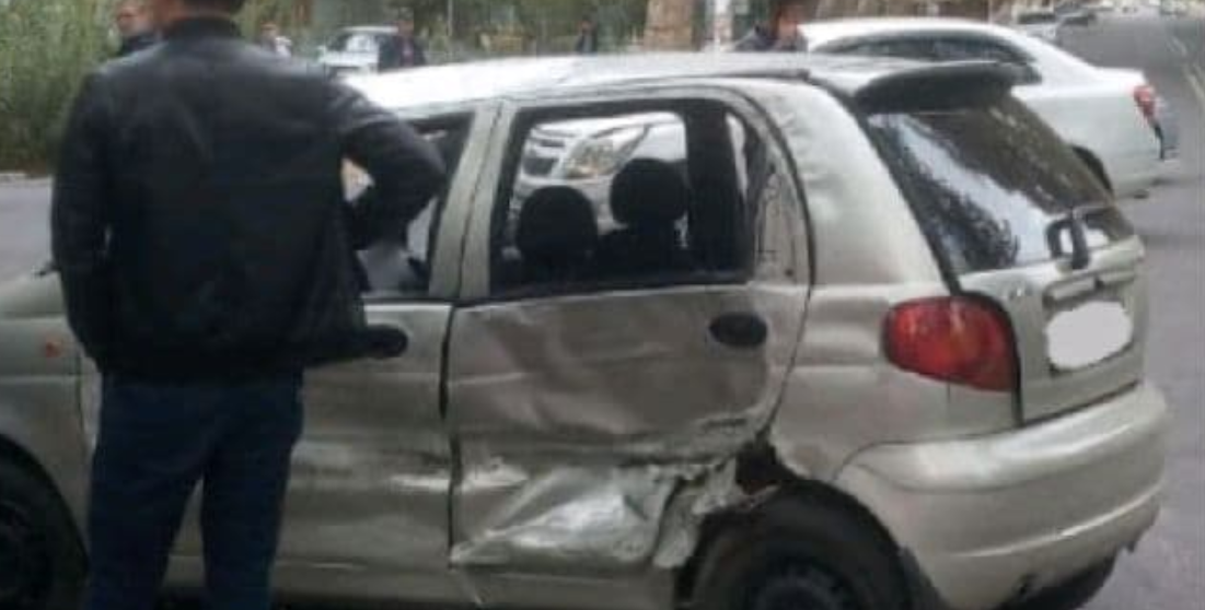 На «проблемном» перекрестке Янгихаётского района после смертельной аварии произошло еще одно ДТП – фото