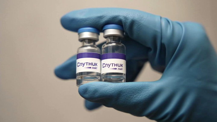 Из России в Узбекистан привезли вакцину «Спутник Лайт» для вакцинации 10 тысяч рабочих-мигрантов