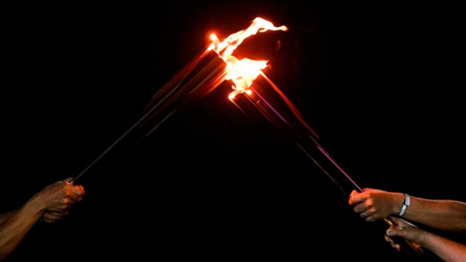 В Олимпии зажгли олимпийский огонь Игр в Пекине - видео