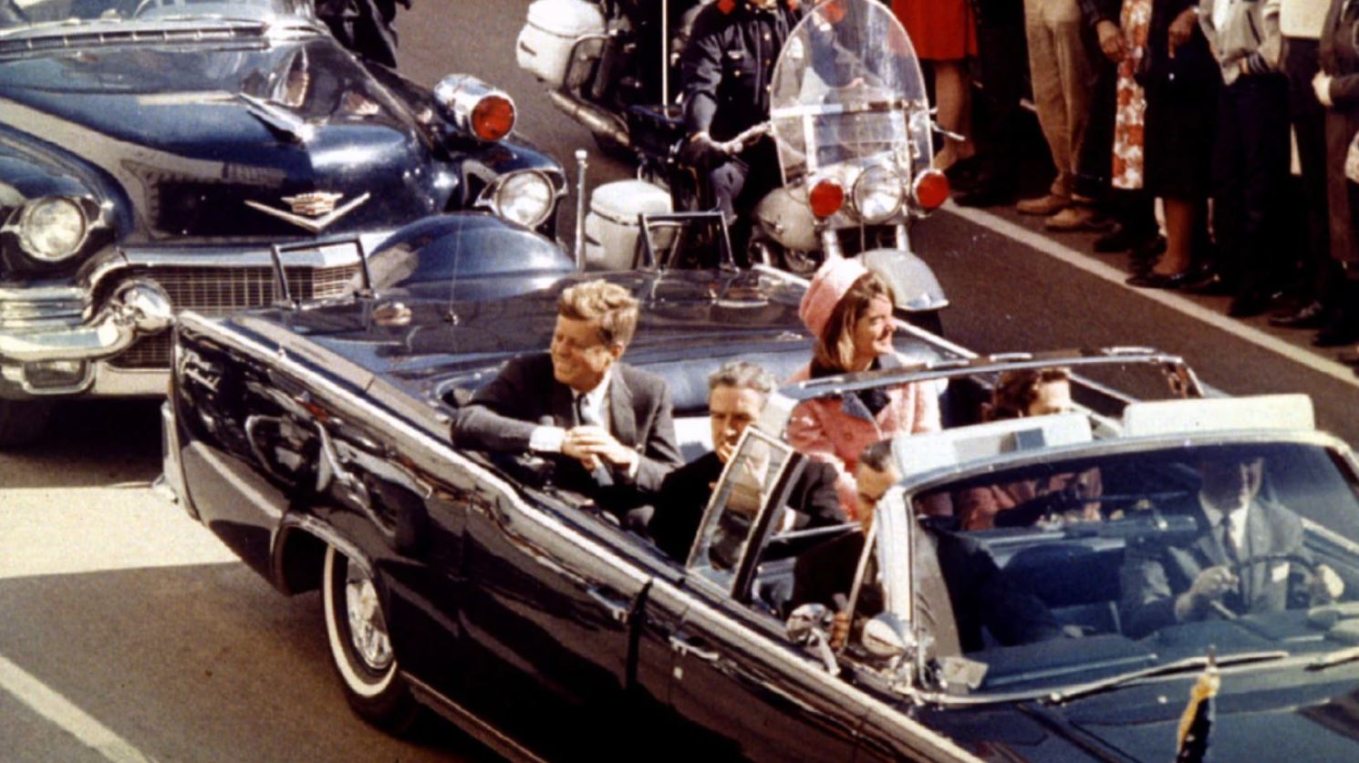 Власти США намерены раскрыть новые материалы об убийстве Кеннеди