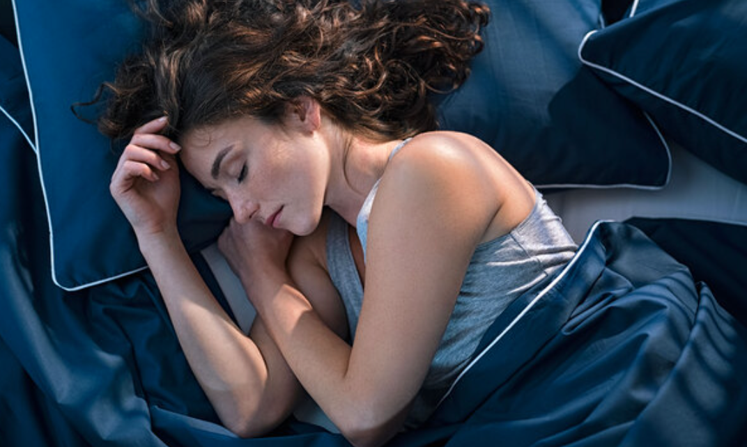 Как связаны недосып и слабоумие?