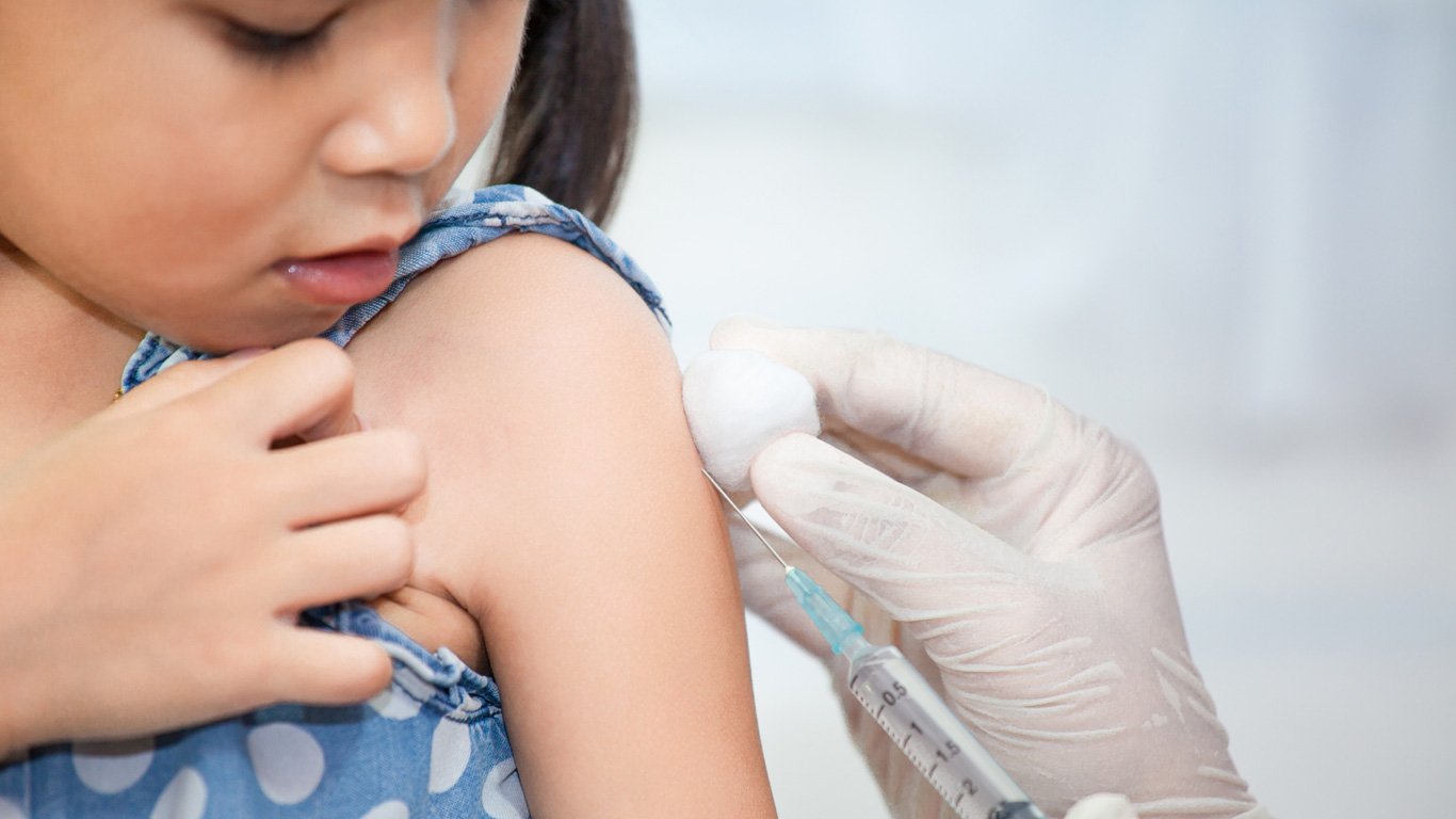 В США одобрили вакцину Pfizer для детей от 5 до 11 лет