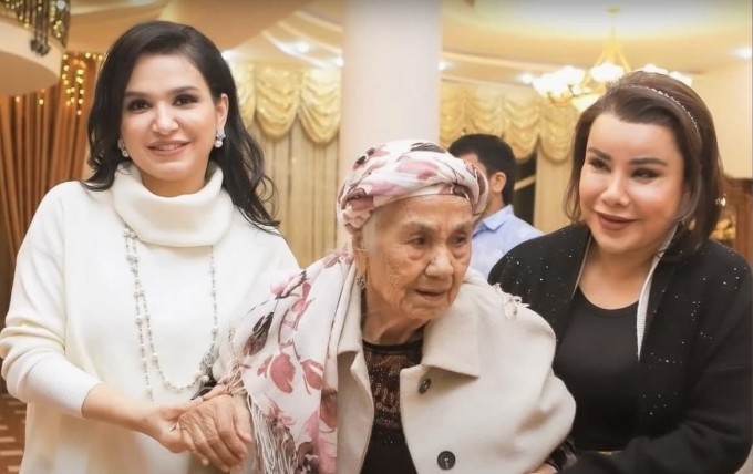 В возрасте 95 лет скончалась мама Юлдуз Усмановой 