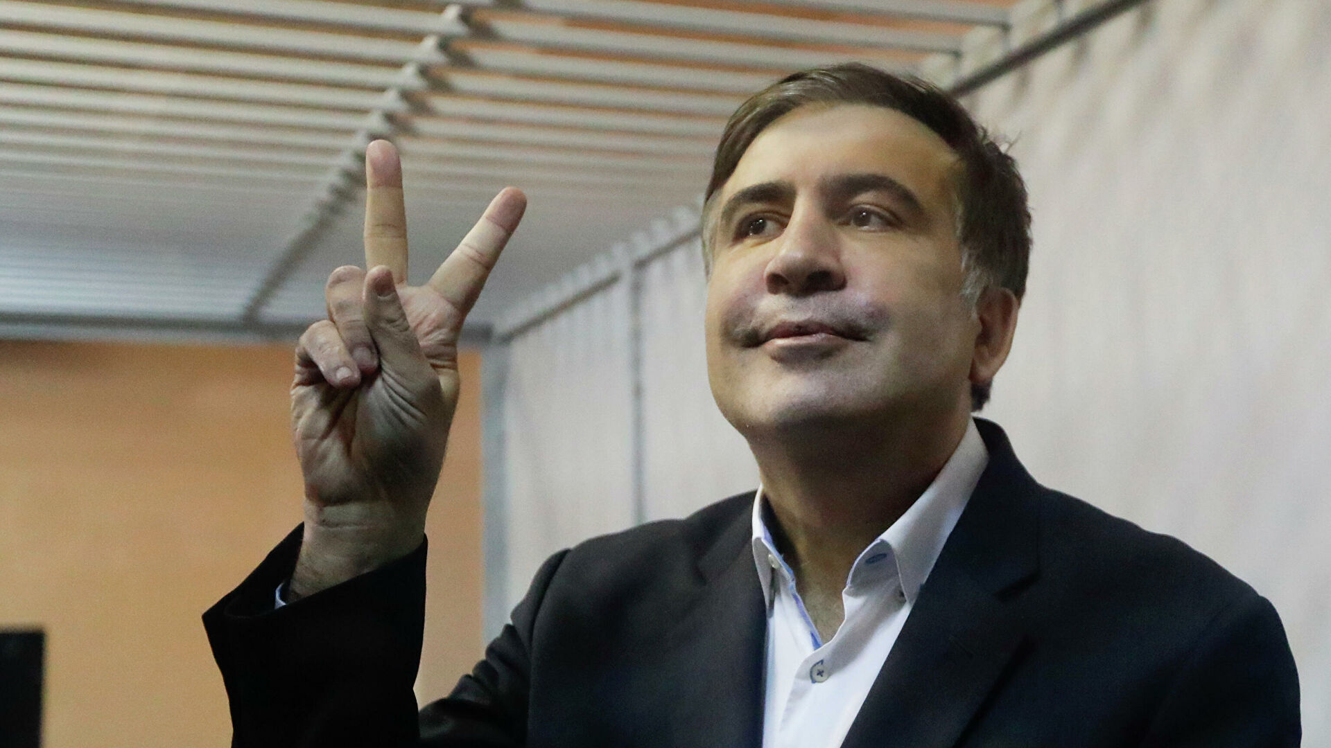 В Тбилиси начался суд по уголовному делу экс-президента Грузии Михаила Саакашвили