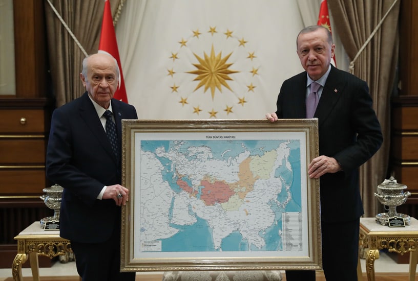 Эрдогану подарили карту «тюркского мира», на которой есть россиские регионы