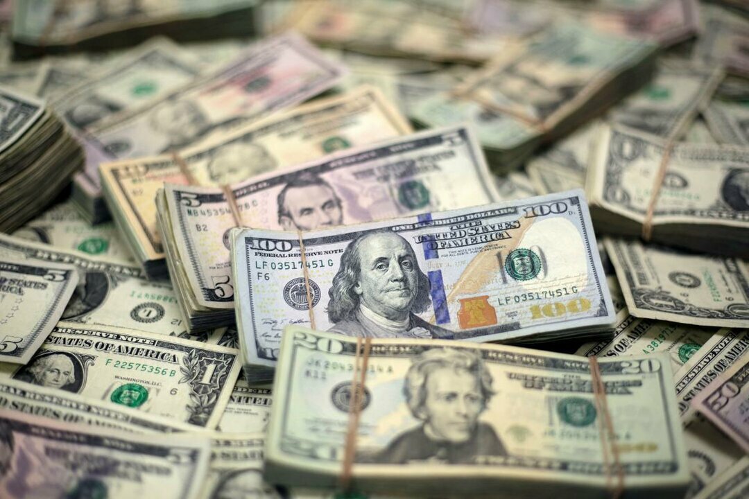 Курс доллара в Узбекистане понизился
