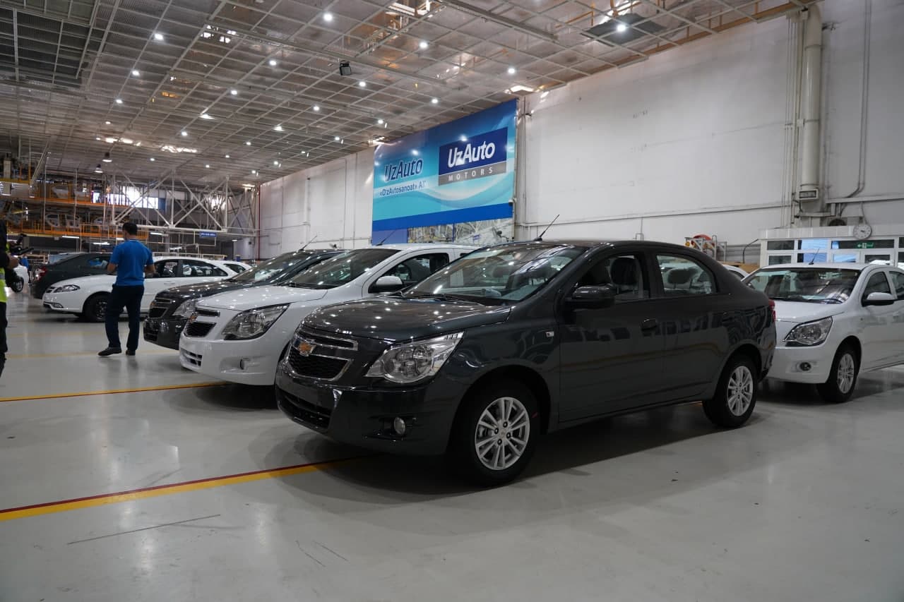 UzAuto Motors временно прекращает поставку автомобилей в Россию