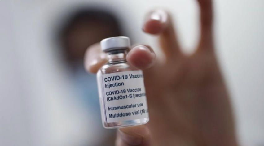 Эксперт рассказал, влияет ли вакцина от коронавируса на ДНК человека