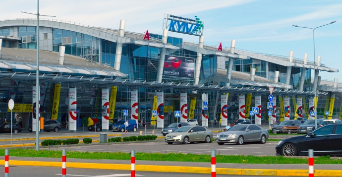 Аэропорт Киева отменил все рейсы