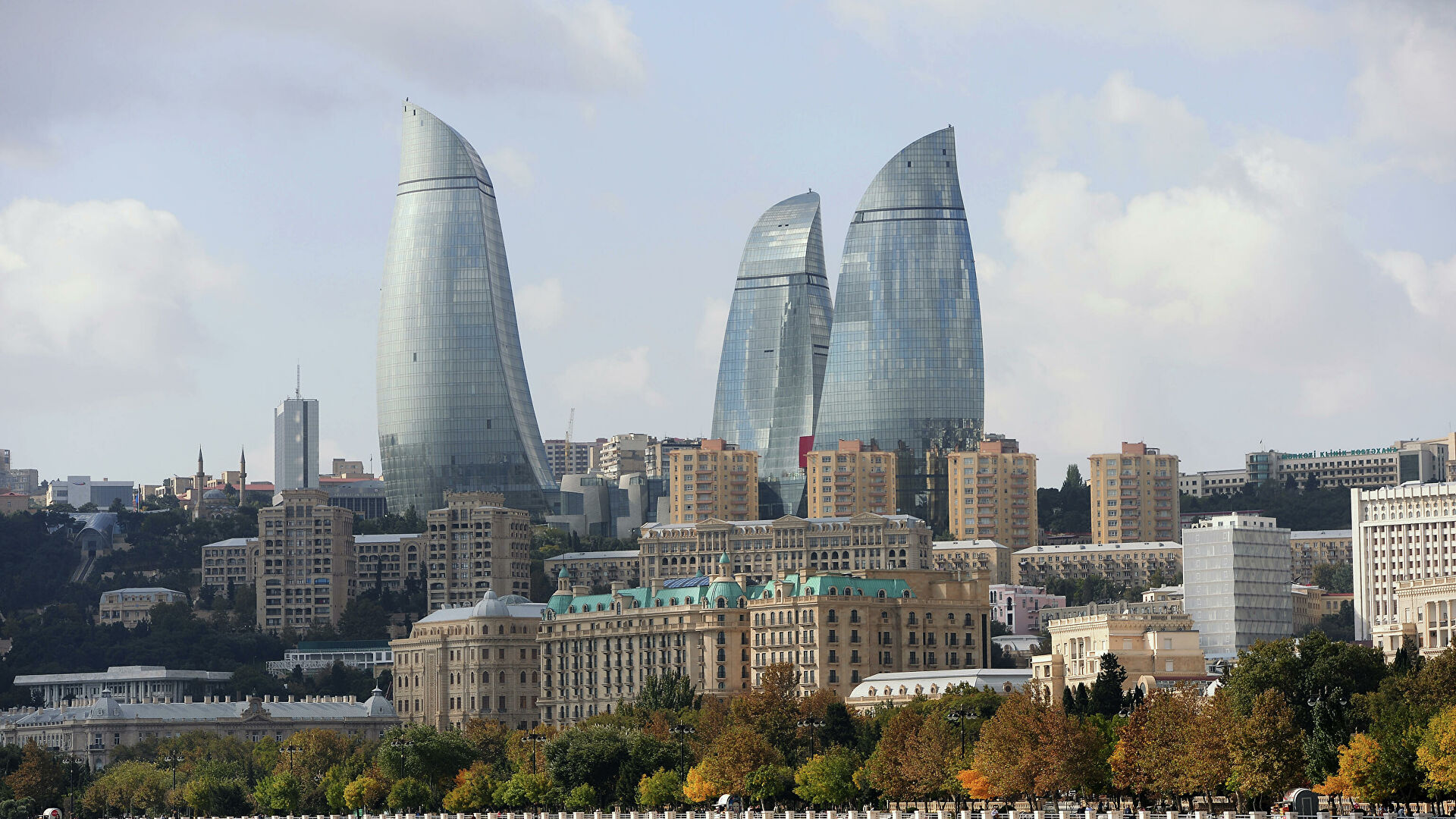 Uzbekistan Airways после долгого перерыва возобновляет рейсы в Баку
