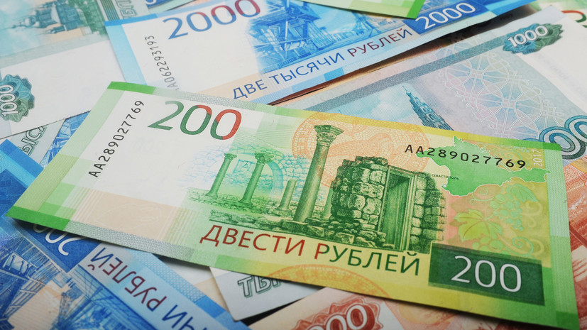 Узбекистанцы за один день скупили более 60 млн рублей