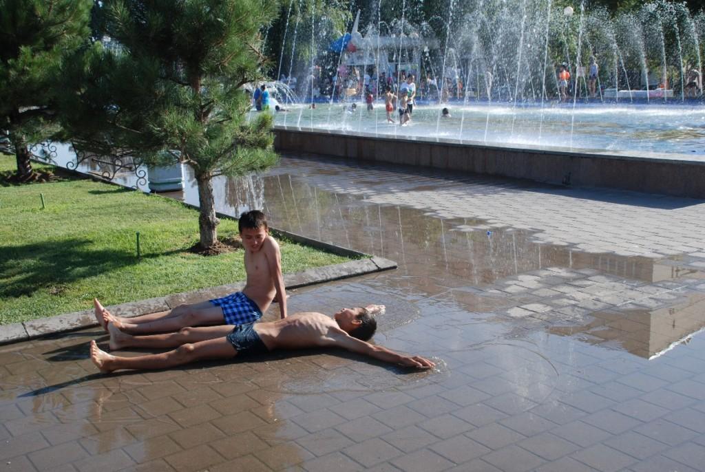 В Узбекистан вернется 30-градусная жара — прогноз погоды на апрель
