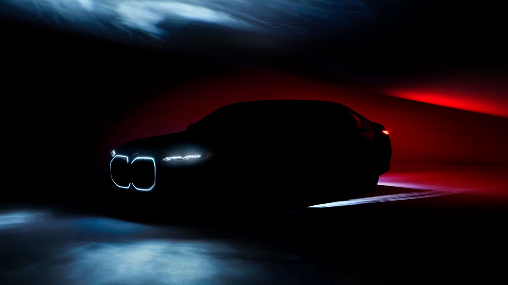 BMW показал новый i7 со светящимися «ноздрями»