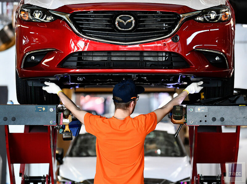 Mazda временно закрывает два своих завода в Японии
