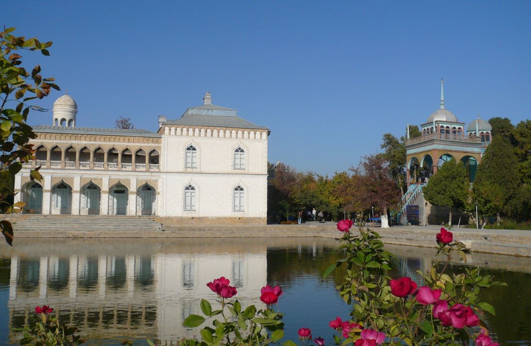 Из-за неправильной реставрации пострадала историческая ценность дворца Ситораи Мохи-Хоса