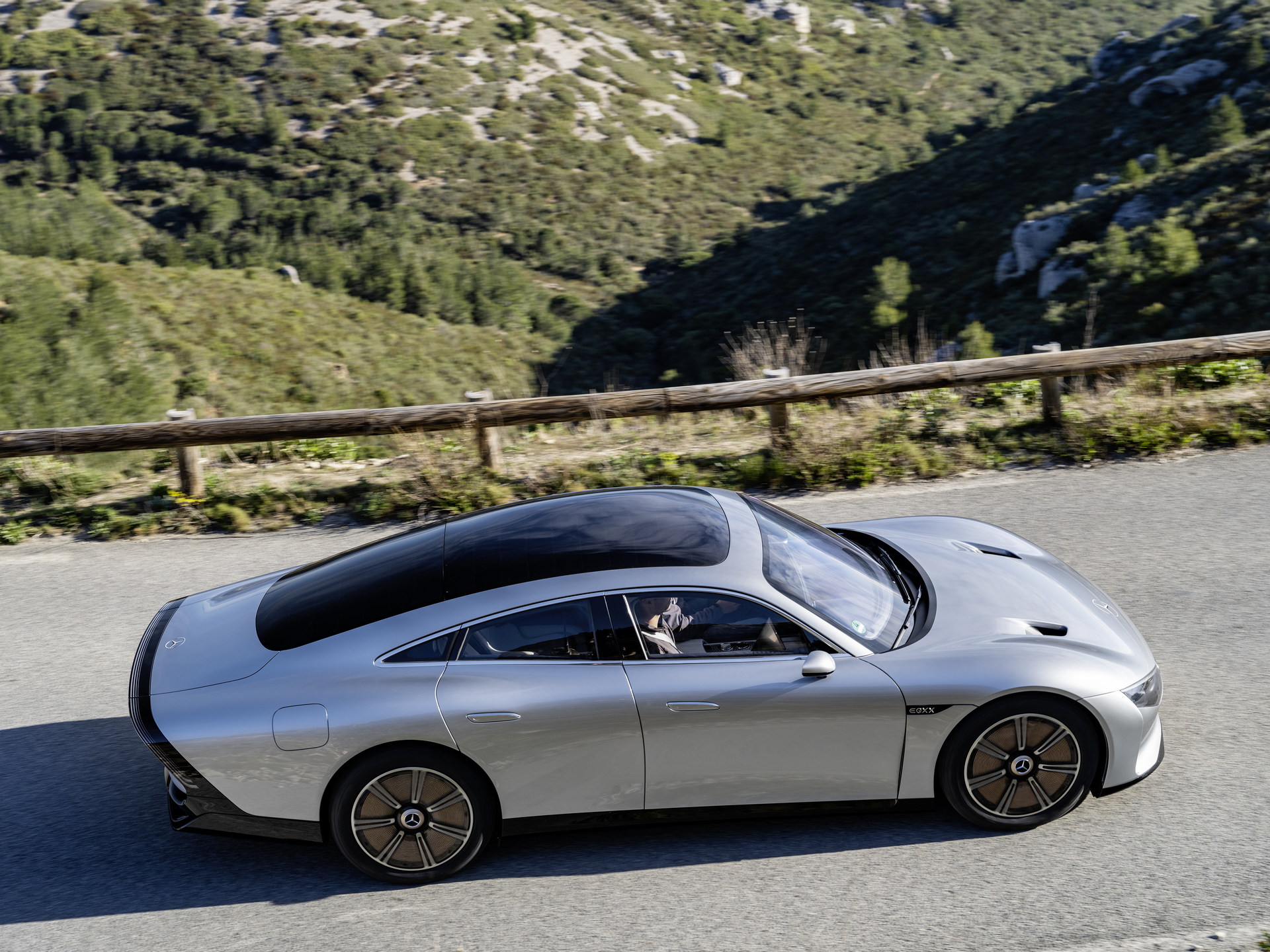 Электромобиль Mercedes-Benz C-Class появится как истребитель Tesla Model 3