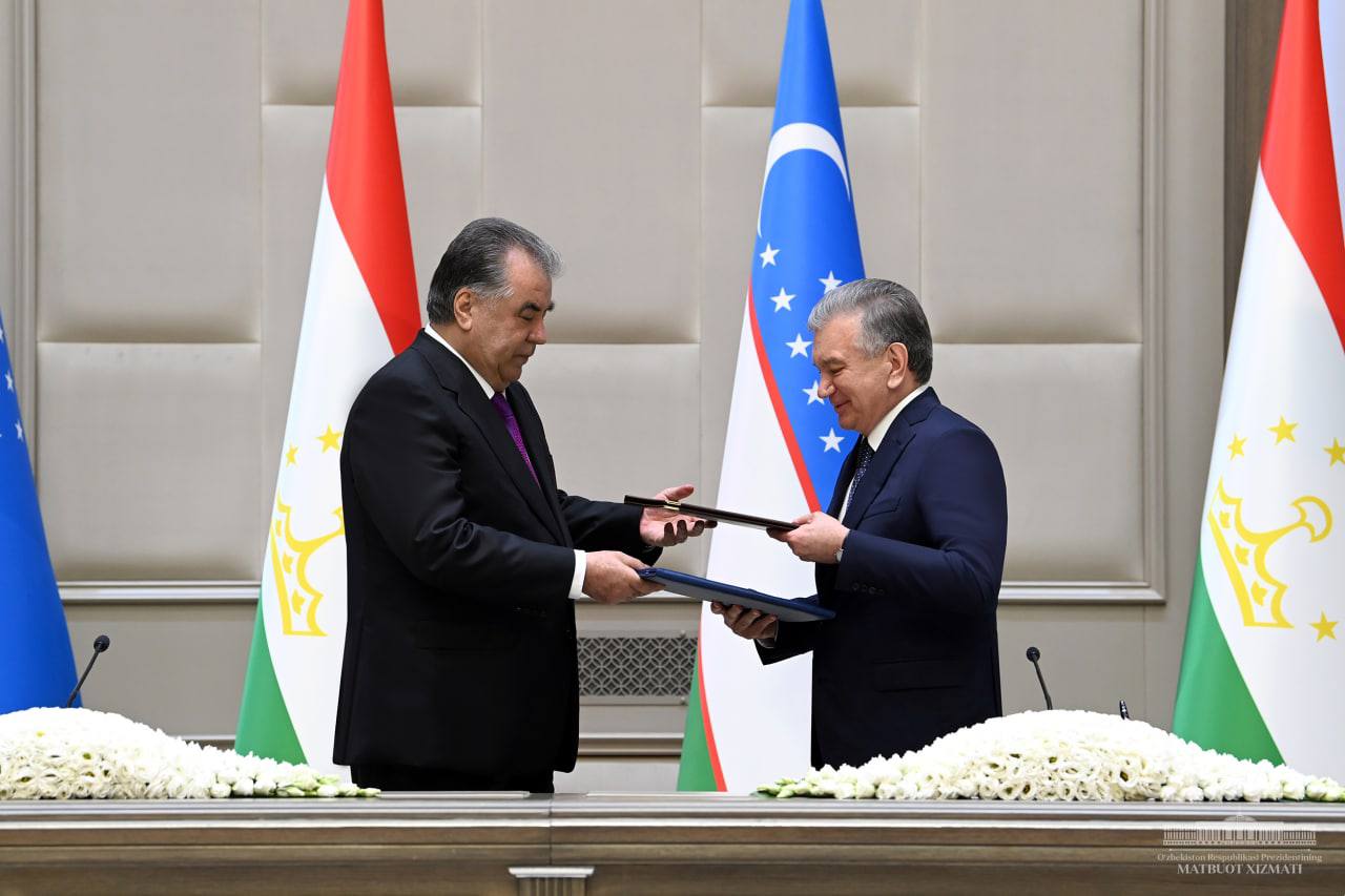 Какие документы подписали Узбекистан и Таджикистан по итогам переговоров — список