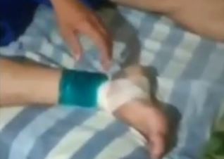 В Самарканде учитель вонзил нож в ногу студента — видео