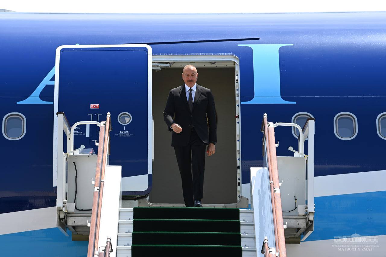Президент Азербайджана прибыл в Узбекистан