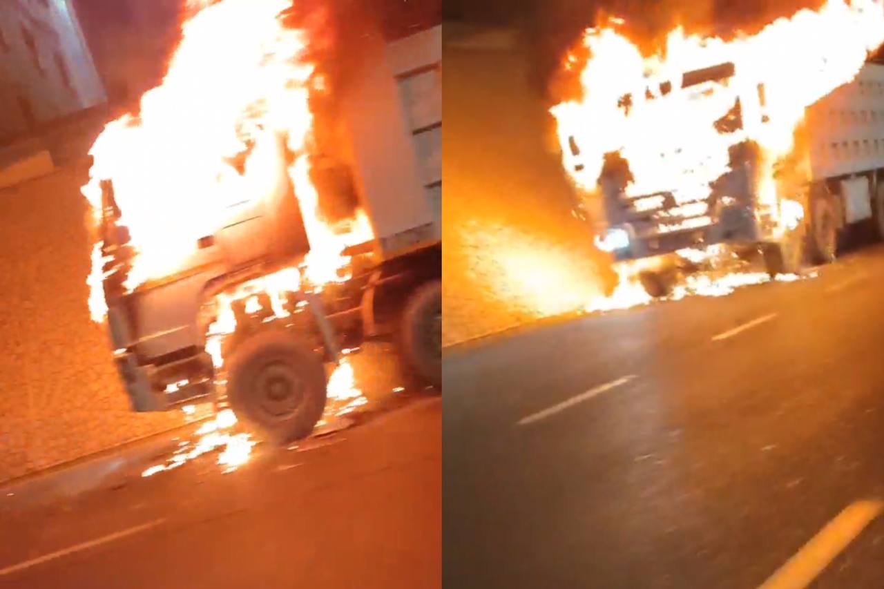 В Ташкенте загорелся грузовик HOWO — видео