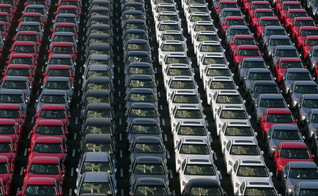 Автопроизводители продолжают сокращение производства из-за дефицита микрочипов