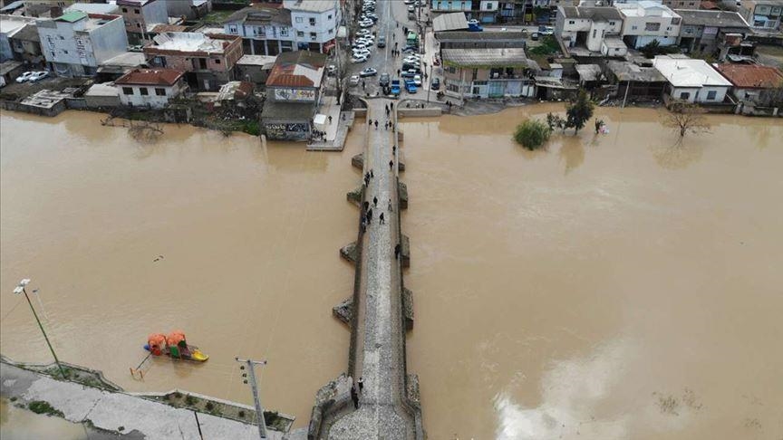Из-за наводнений в Иране погибли 17 человек