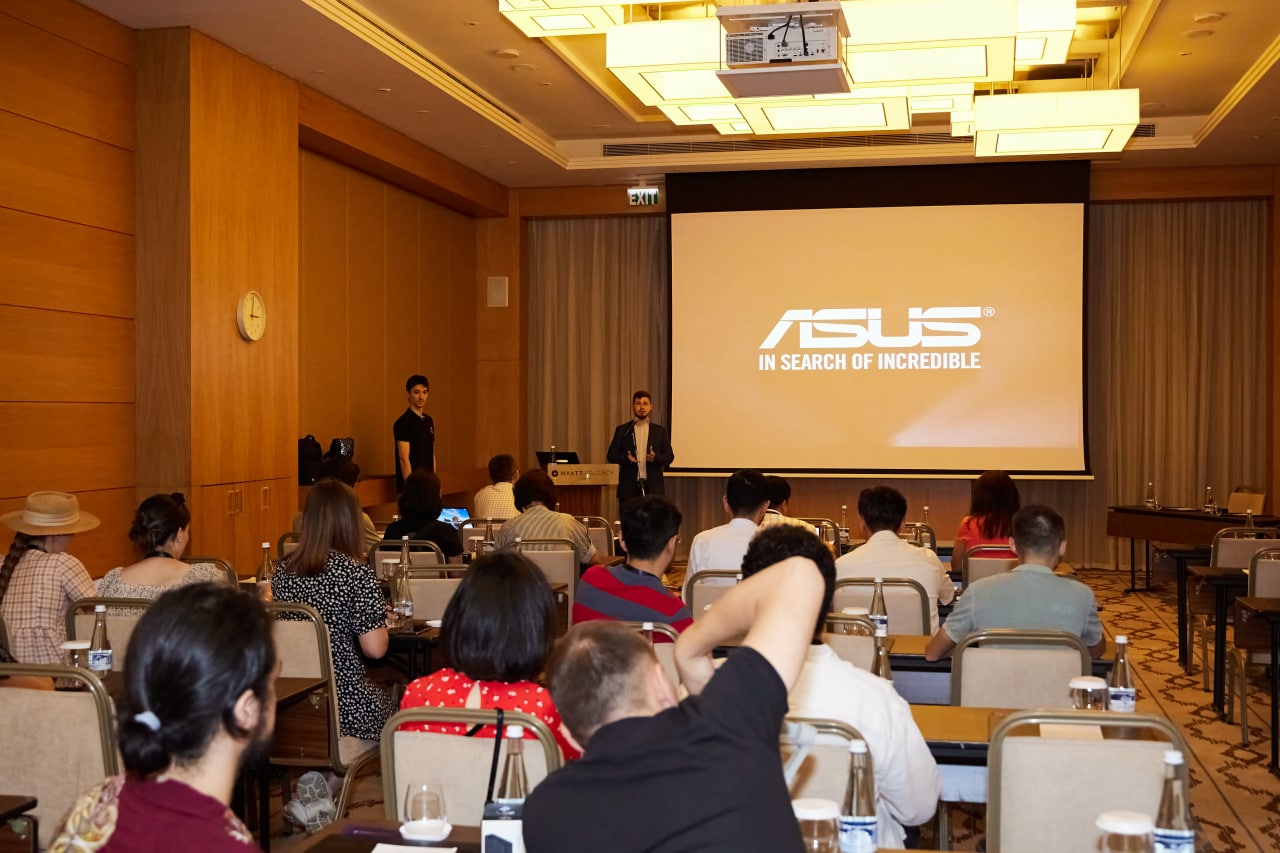 В Узбекистане прошла презентация ноутбуков ASUS