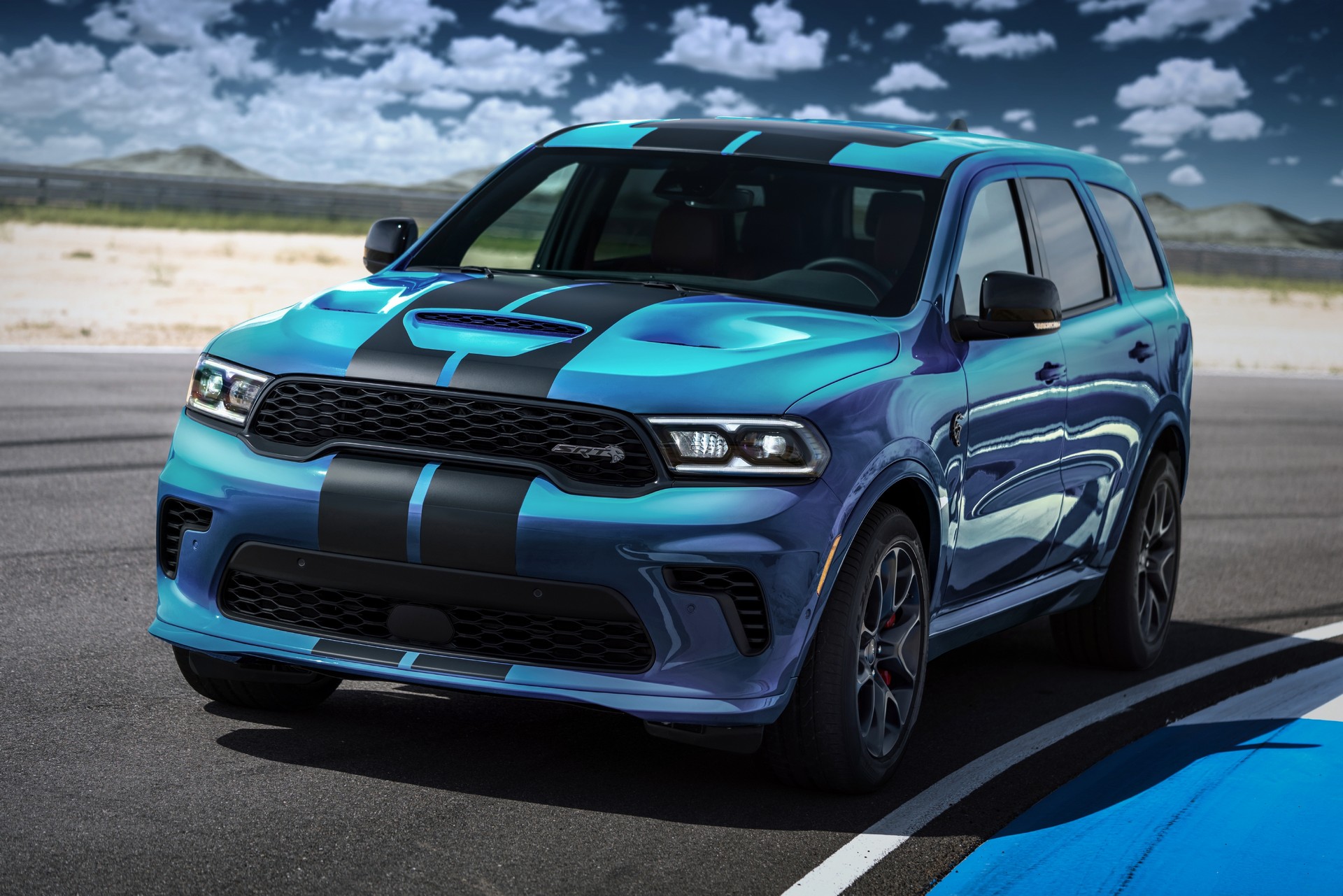 Dodge Durango SRT Hellcat продолжат выпускать из-за ажиотажного спроса
