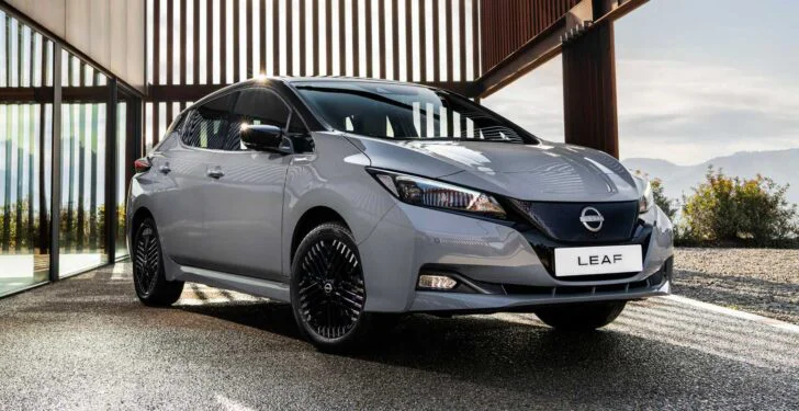 Nissan остановил продажи электрокара Leaf
