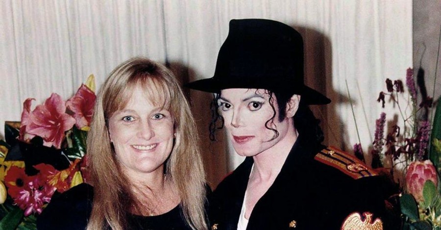 Бывшая жена Майкла Джексона до сих пор не может смириться с его смертью и считает себя виноватой