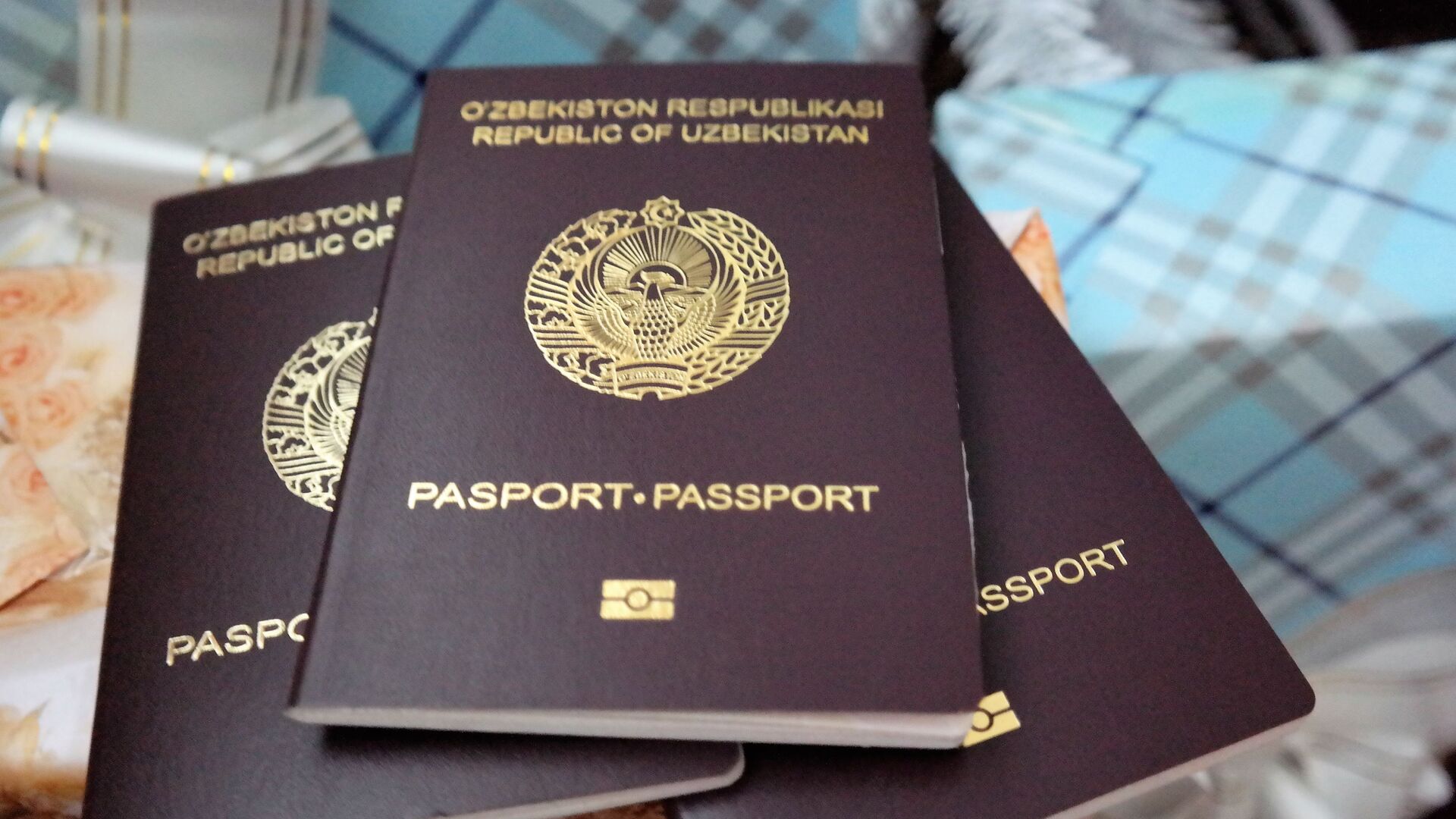 Узбекистанцам стало проще получать загранпаспорта