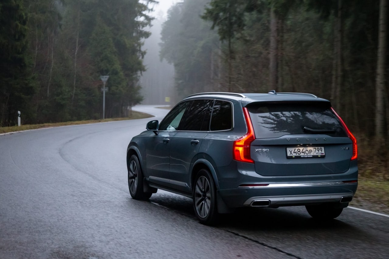Volvo XC90<br>Фото: Driver and Car