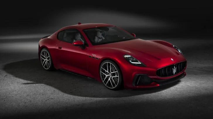 Maserati официально презентовал новый GranTurismo с электромотором