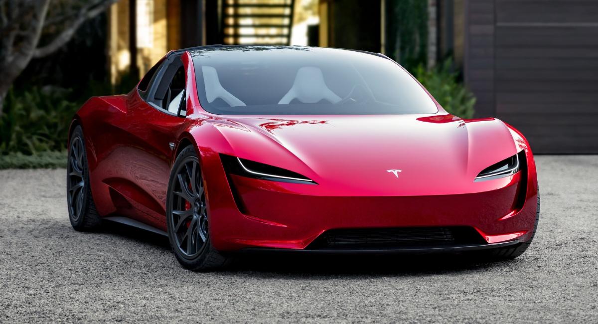 Tesla Roadster стал самым популярным электромобилем в сети