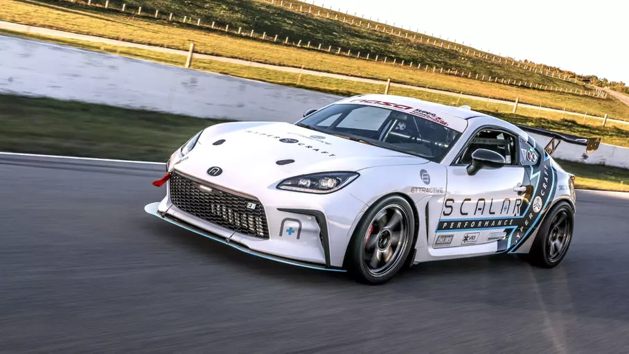 Scalar Performance превратил Toyota GR86 в электромобиль