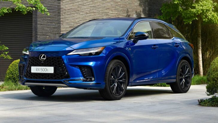 Фото: Lexus