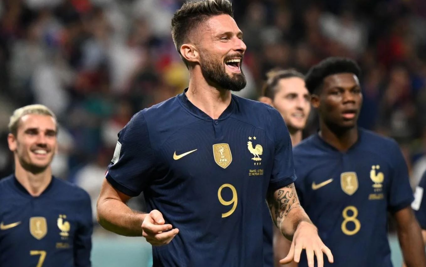 Франция уверенно победила Австралию, забив четыре мяча — видео